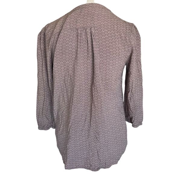 Saint Tropez Womens Blouse Sz Small Pleated Boho Bohemian Neutral Minimal Autumn - Picture 3 of 12